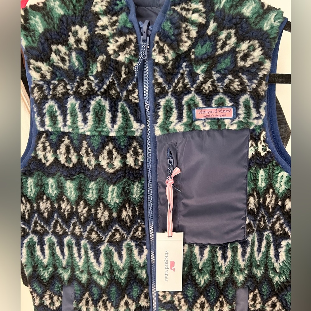 Vineyard Vines reversible vest